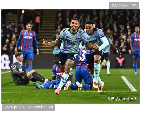 英超卫冕冠军12轮后最低积分榜：切尔西15年仅11分居首