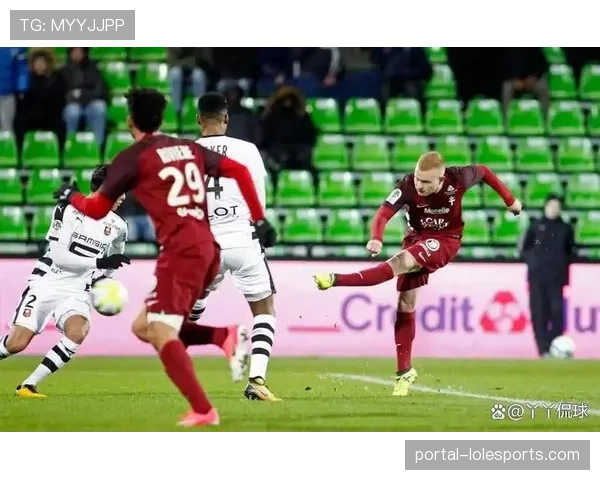 法甲焦点前瞻：积分榜悬殊对决，马赛主场迎战降级区梅斯